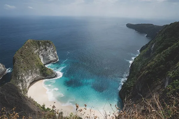 nusa penida kelingking beach